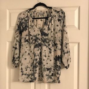 Black white and gray sheer blouse Medium